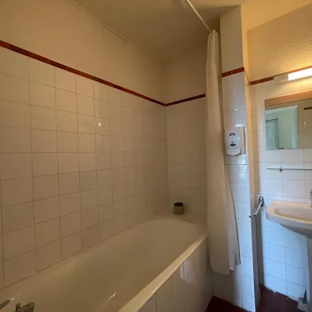 Adele - D'hotes Bed & Breakfast Agde
