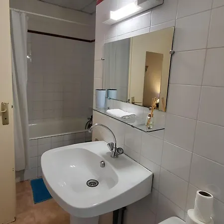 Adele - D'hotes Bed & Breakfast Agde