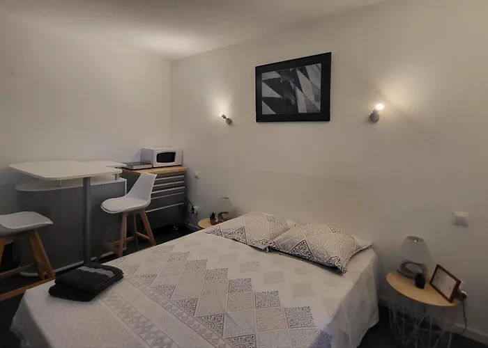 Adele - D'hotes Bed & Breakfast Agde