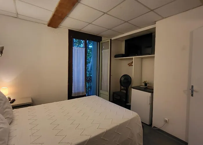 Adele - D'hotes Bed & Breakfast 3*