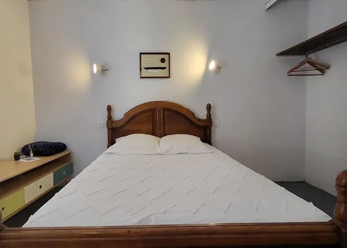 Adele - D'hotes Bed & Breakfast Agde